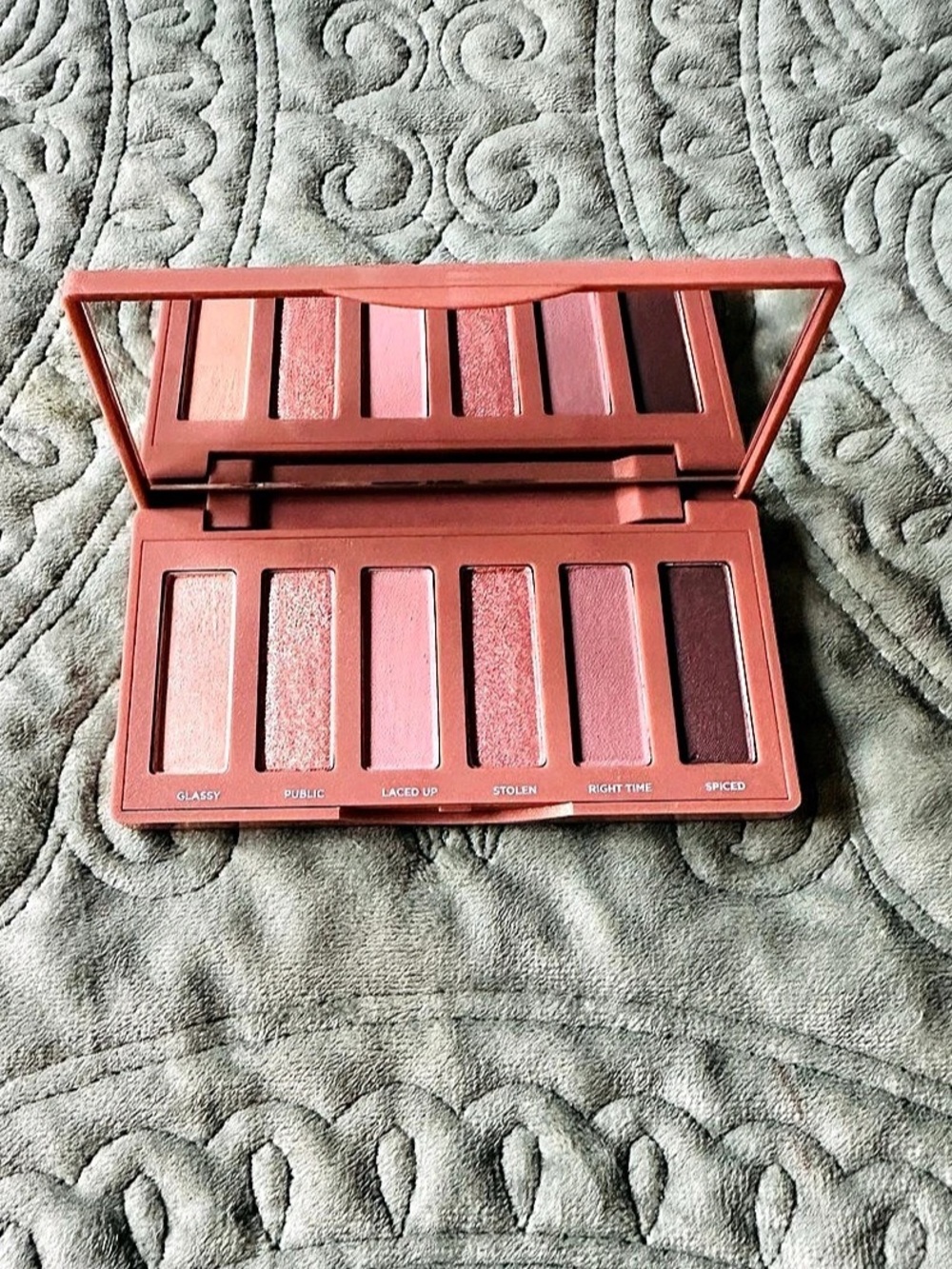 Urban Decay Naked3 Mini Eyeshadow Palette 6 Matte And Shimmer